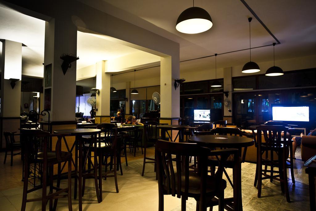 مرمريس T&G Apartments الغرفة الصورة